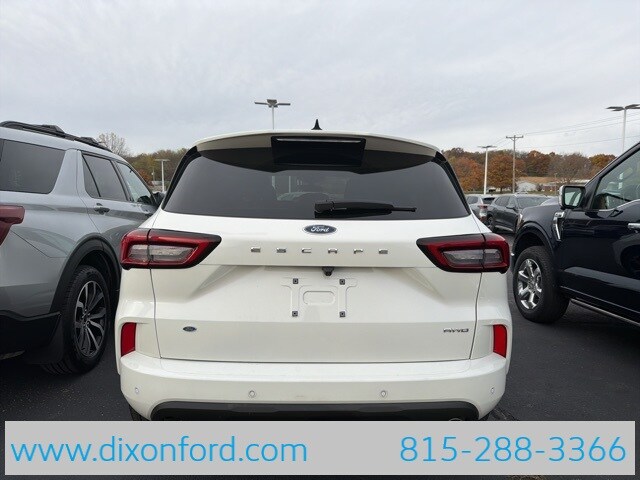 2023 Ford Escape ST-Line Select photo 4