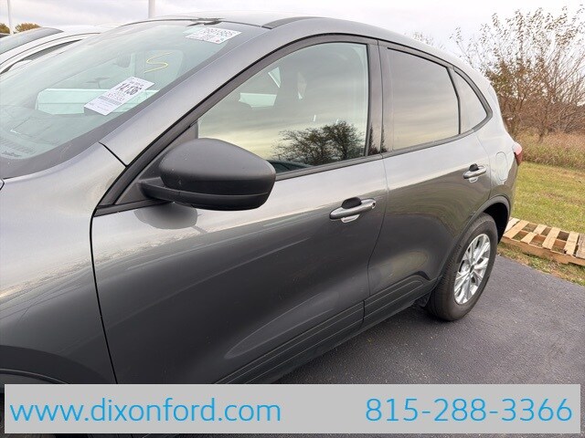 2025 Ford Escape Active photo 2