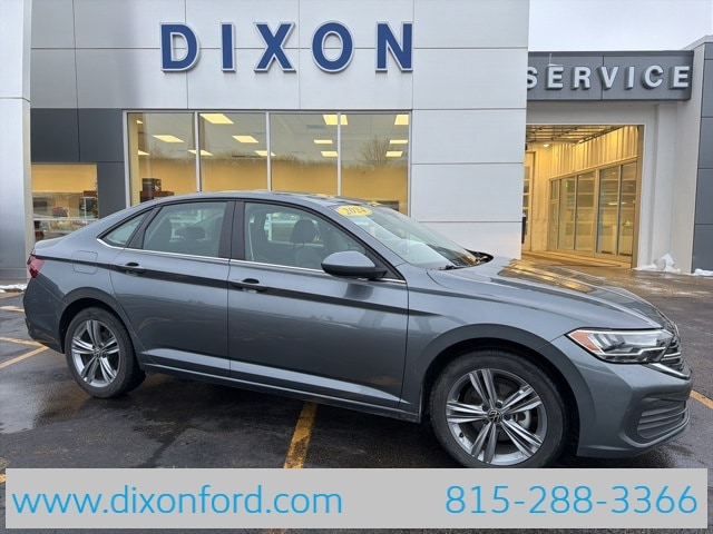 2024 Volkswagen Jetta SE's photo