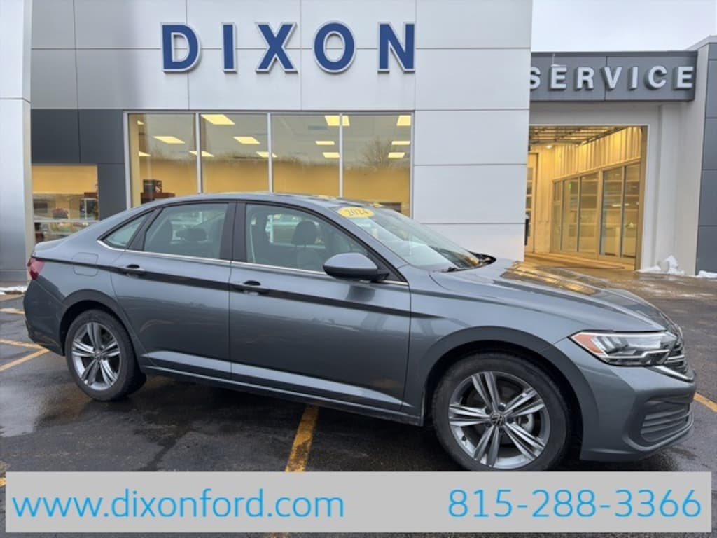 Used 2024 Volkswagen Jetta 1.5T SE Sedan