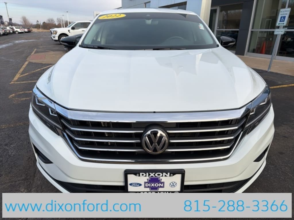 Used 2022 Volkswagen Passat 2.0T Limited Edition Sedan