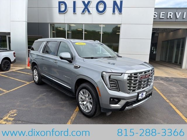 2025 GMC Yukon Denali AWD's photo