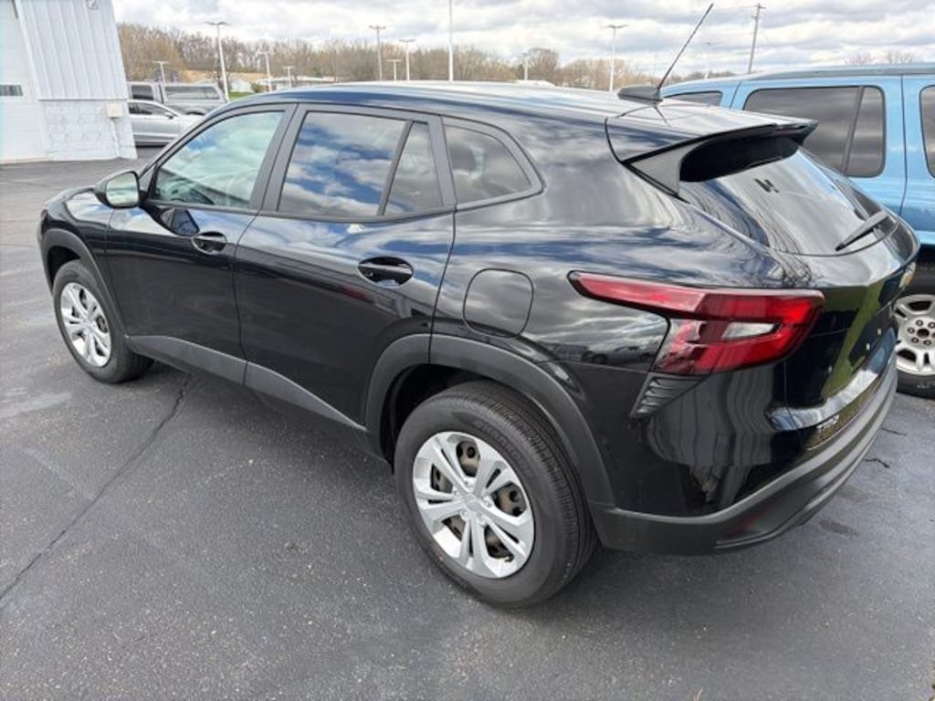 Used 2024 Chevrolet Trax LS SUV