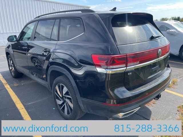 2024 Volkswagen Atlas SE Technology photo 3