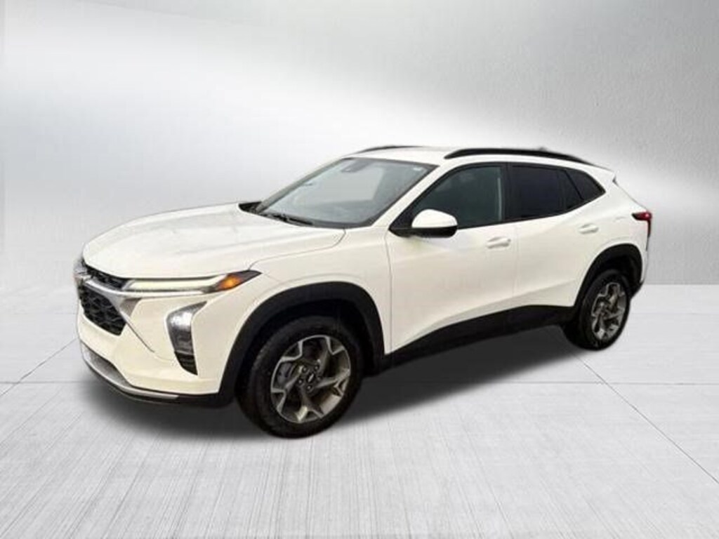 Used 2025 Chevrolet Trax LT SUV