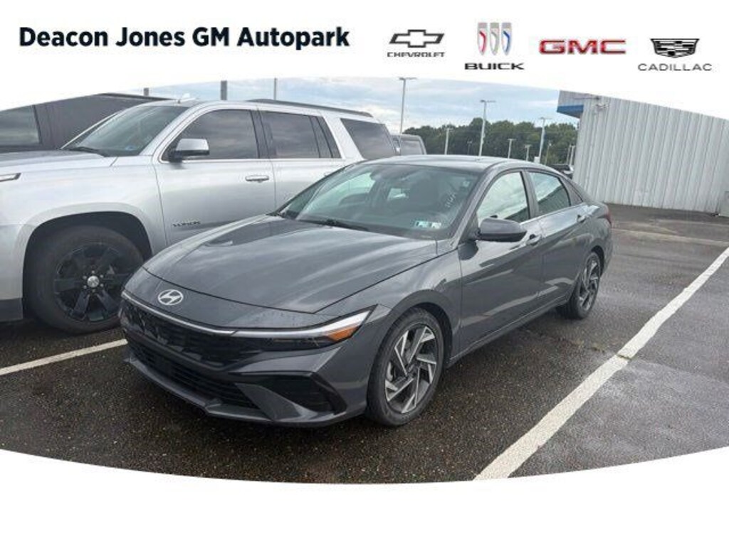 Used 2025 Hyundai Elantra SEL Convenience Sedan