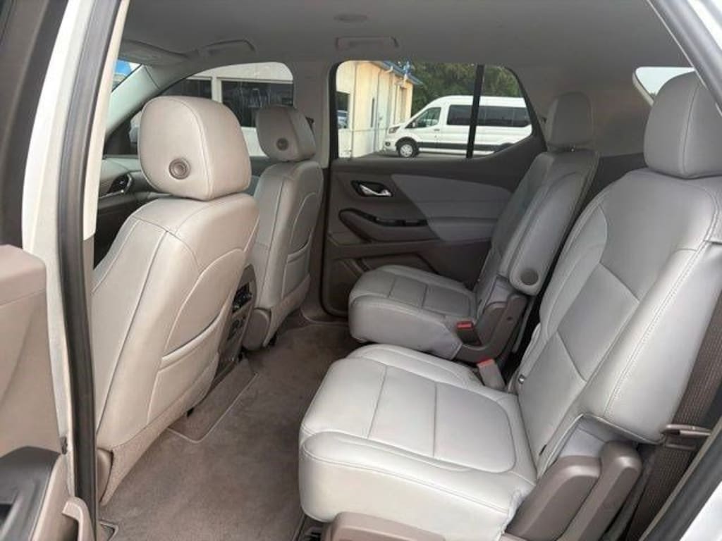 Used 2021 Chevrolet Traverse LT Leather SUV