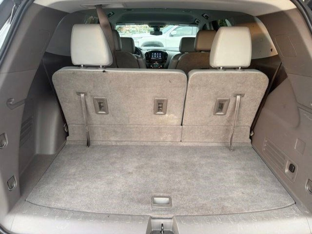 Used 2021 Chevrolet Traverse LT Leather SUV