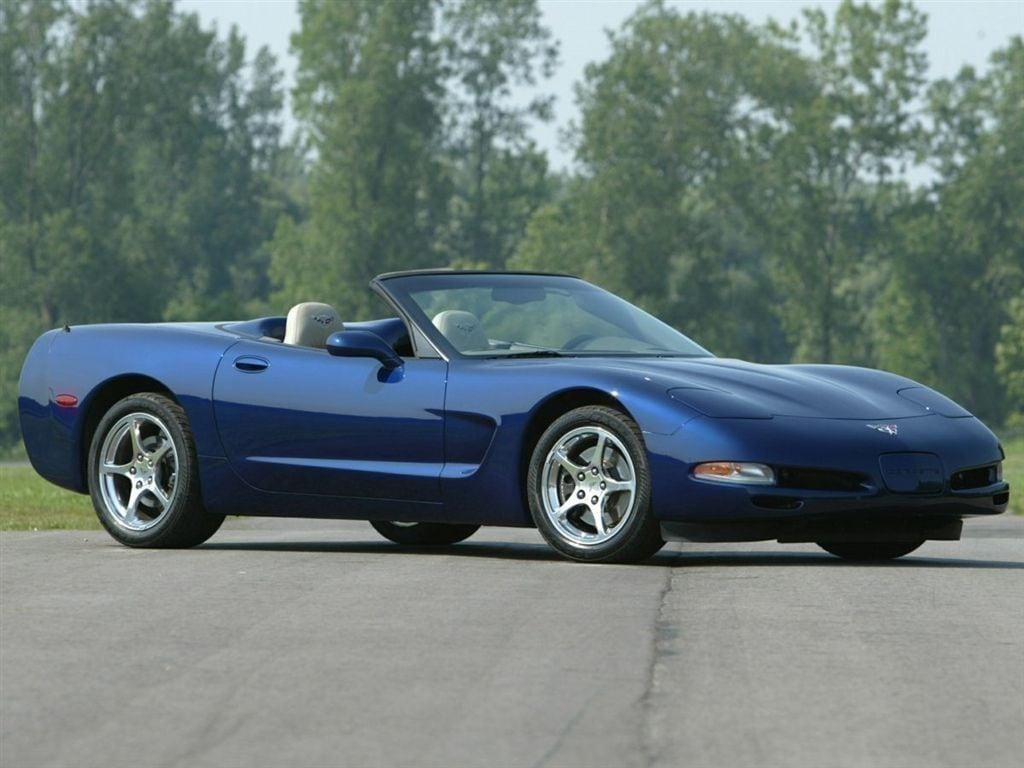 2004 Chevrolet Corvette Convertible's photo