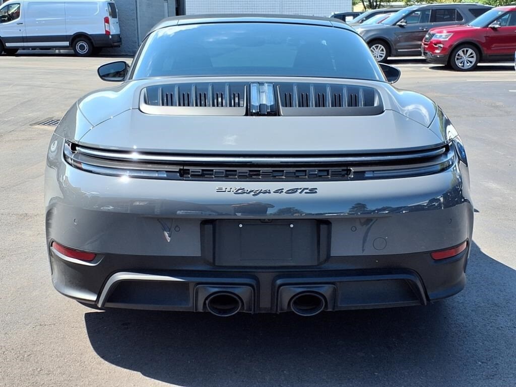 2025 Porsche 911 Targa 4 GTS photo 4