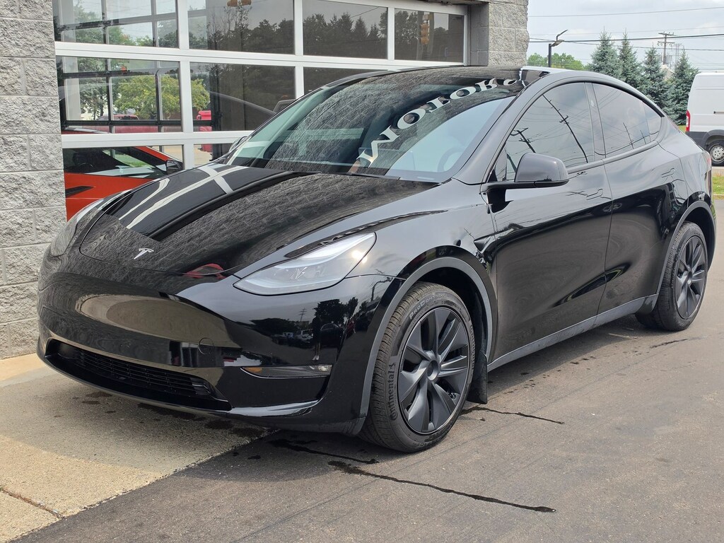 Used 2025 Tesla Model Y Long Range SUV
