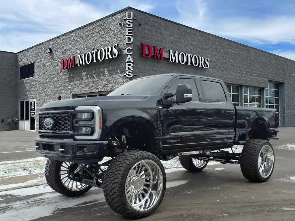 2023 Ford F-250 Super Duty Lariat's photo