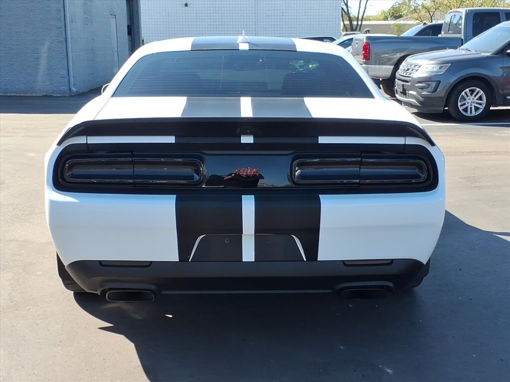 2019 Dodge Challenger SRT8 Hellcat Redeye Widebody photo 4
