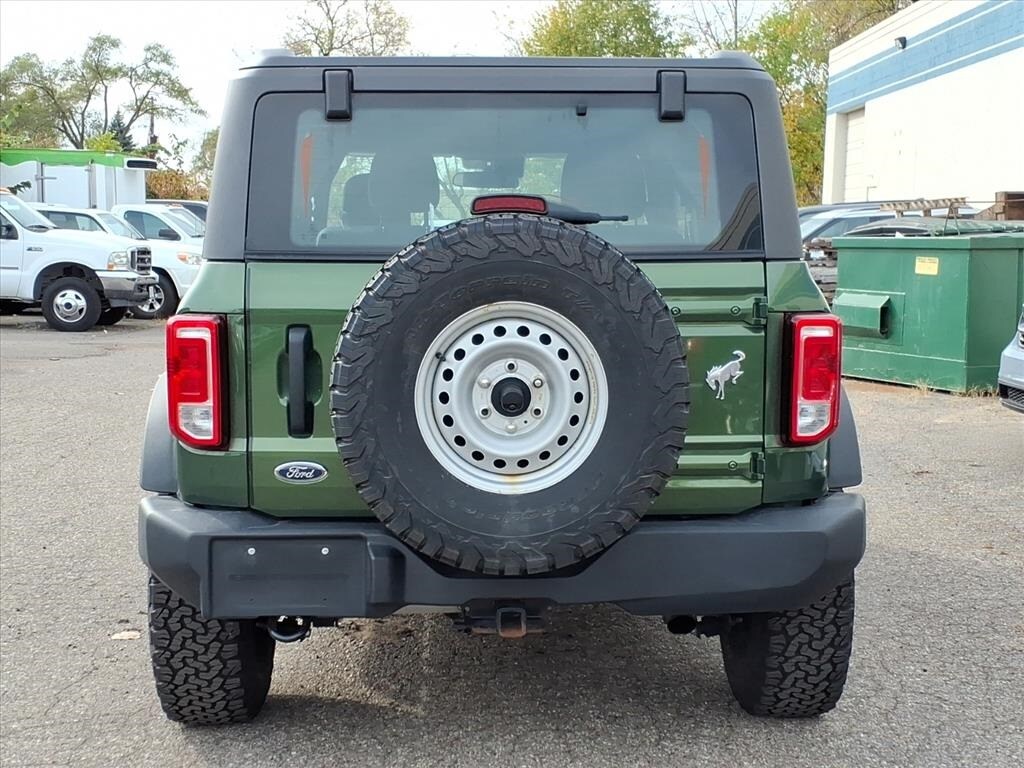 2022 Ford Bronco Base Big Bend Black Diamond Outer Banks photo 3