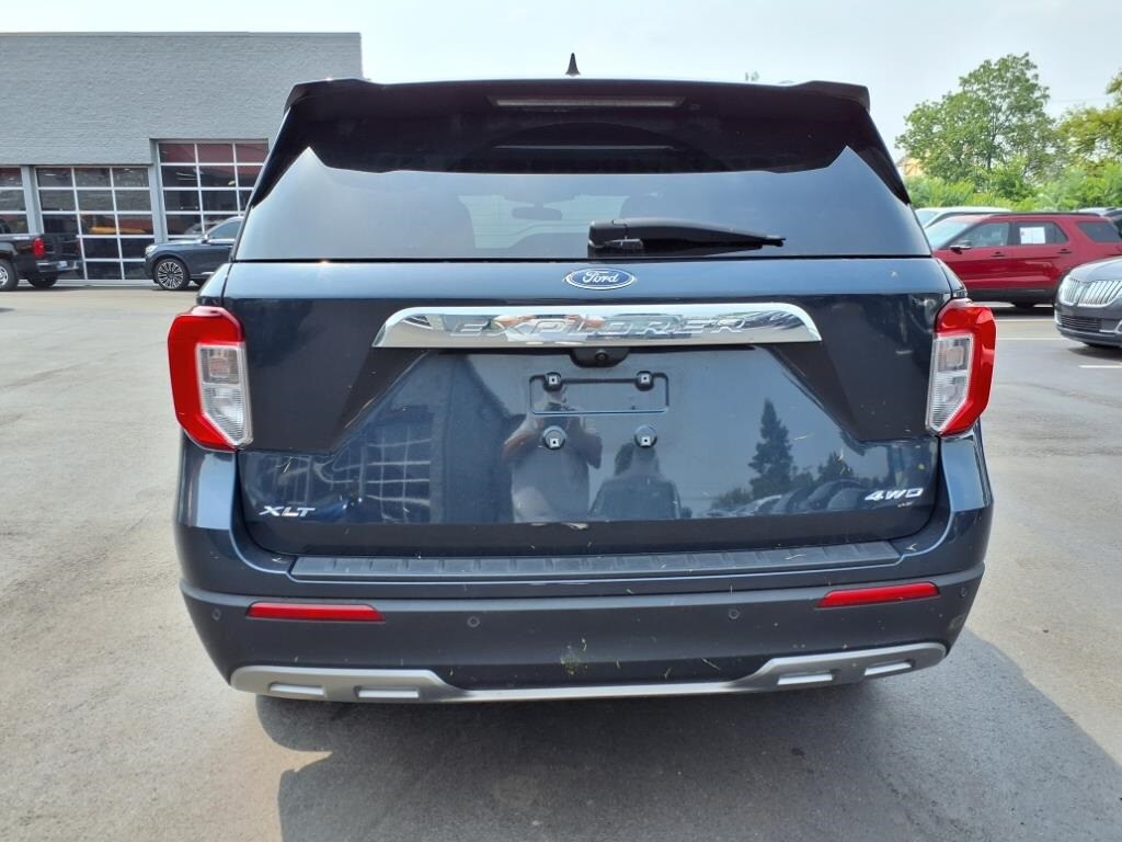 2023 Ford Explorer XLT photo 4