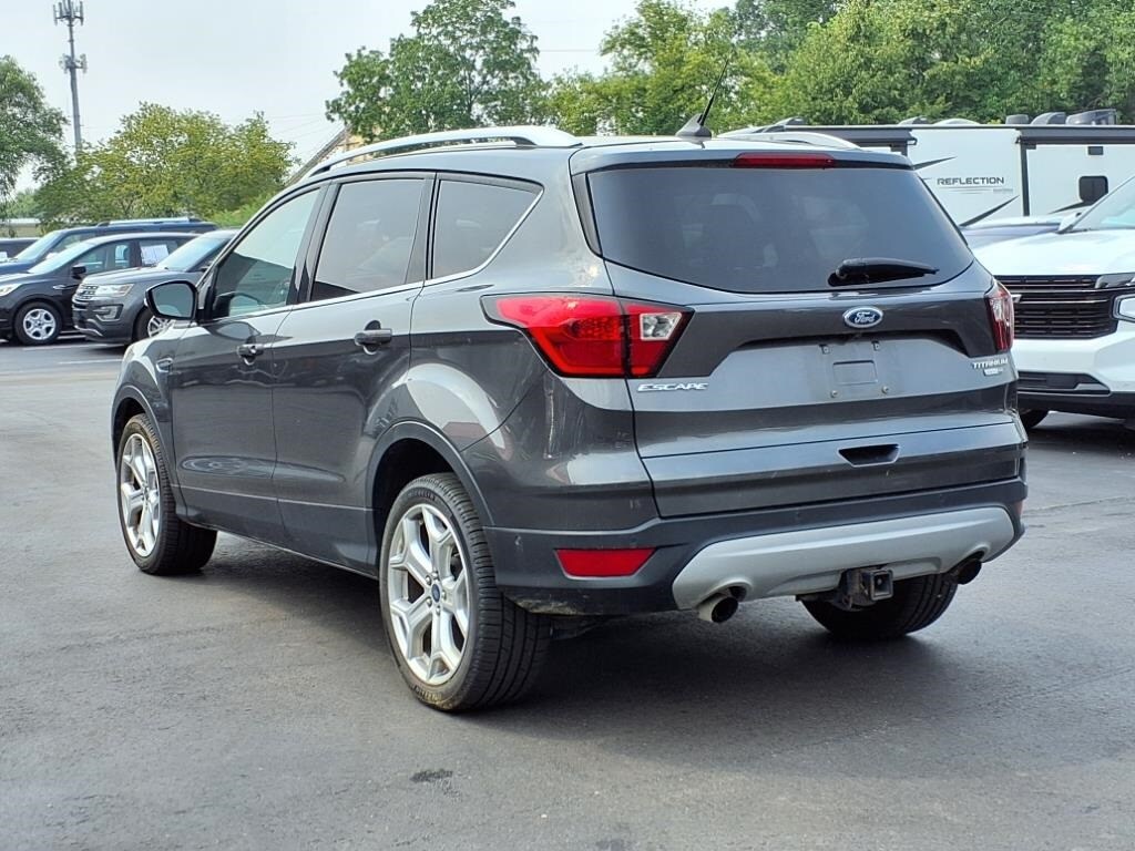 2019 Ford Escape Titanium photo 3