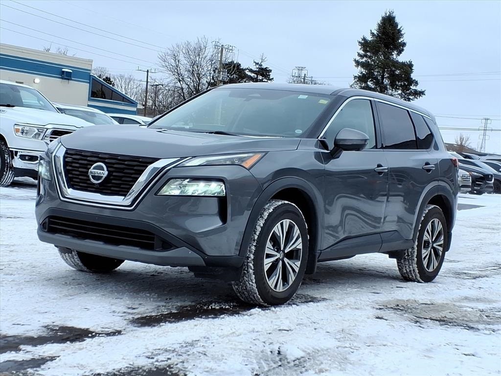 2021 Nissan Rogue SV's photo