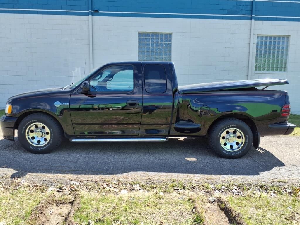 Used 2000 Ford F-150 Harley-Davidson Truck