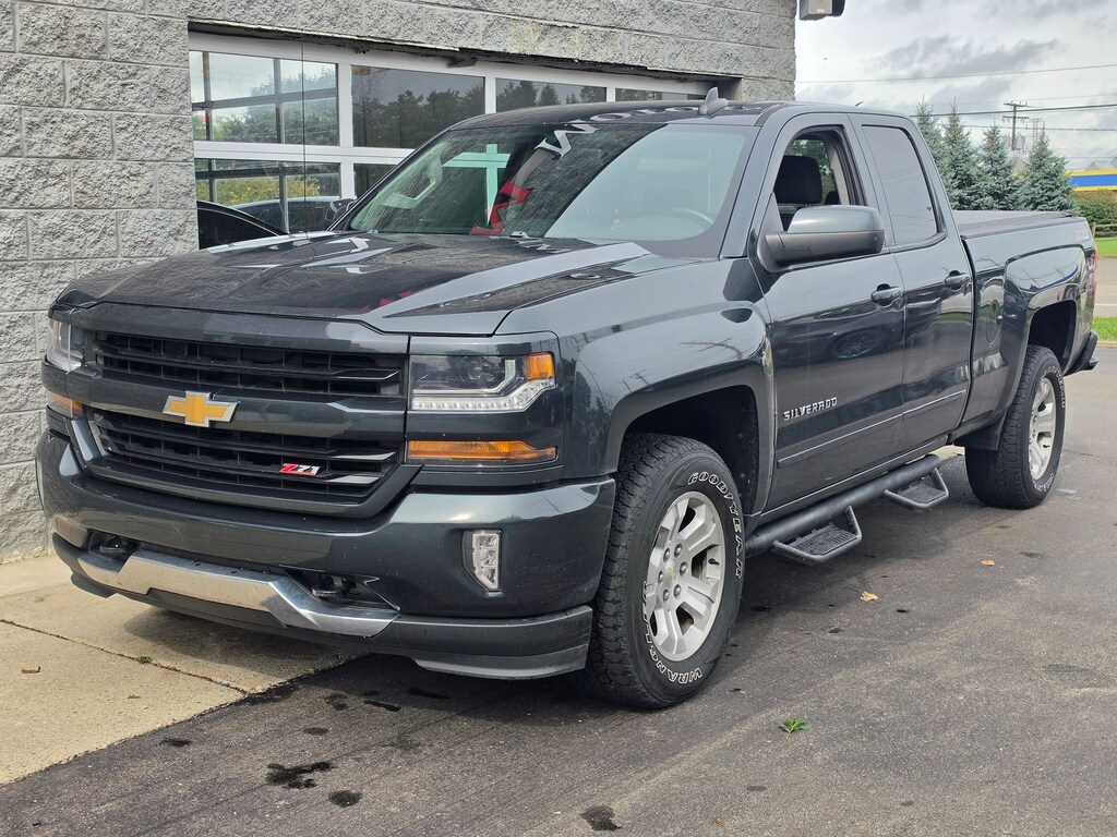Used 2017 Chevrolet Silverado 1500 LT Truck