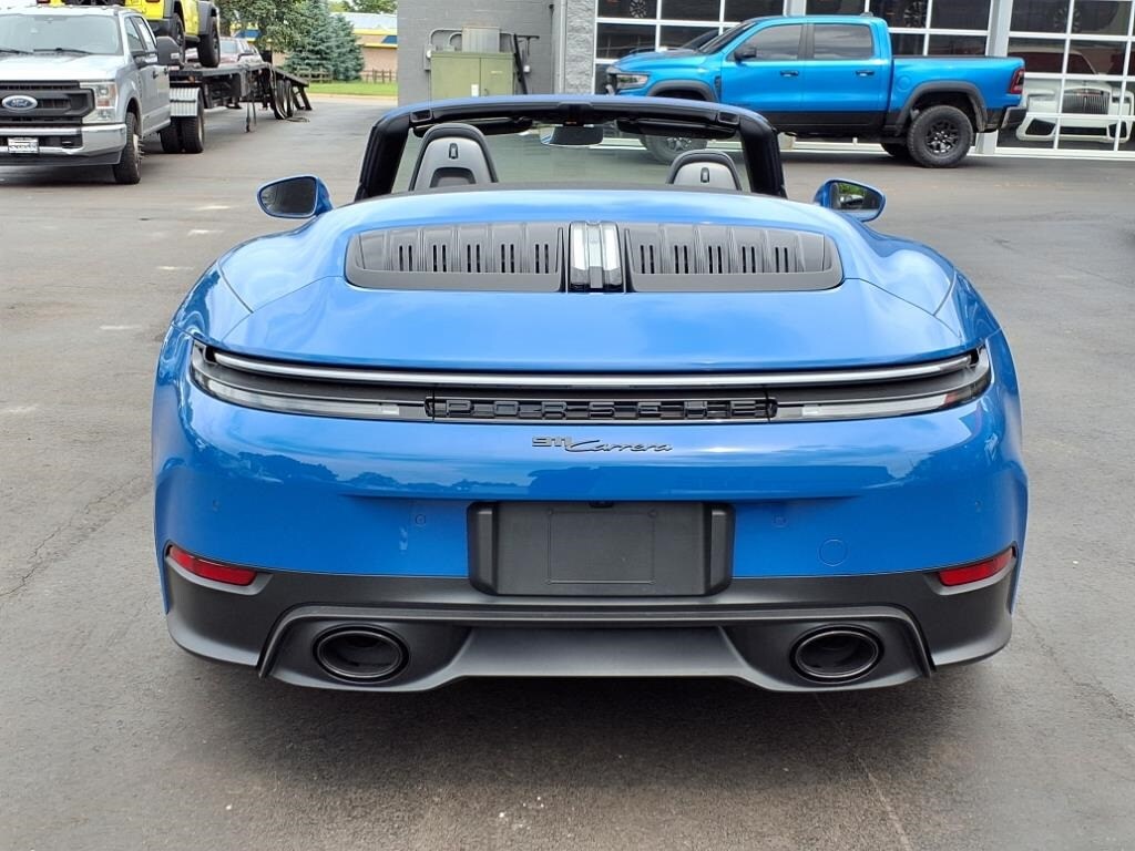 2025 Porsche 911 photo 4