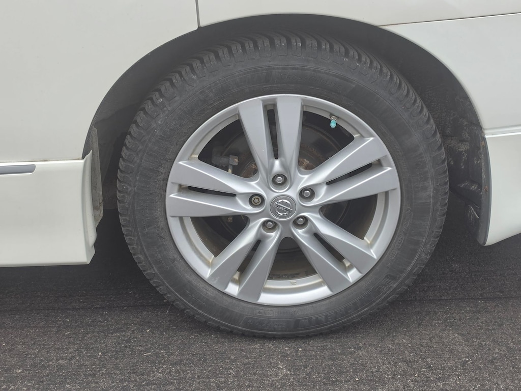 Used 2014 Nissan Quest 3.5 LE Minivan/Van