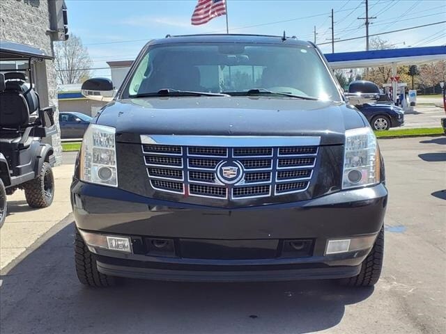 2011 Cadillac Escalade Premium photo 2