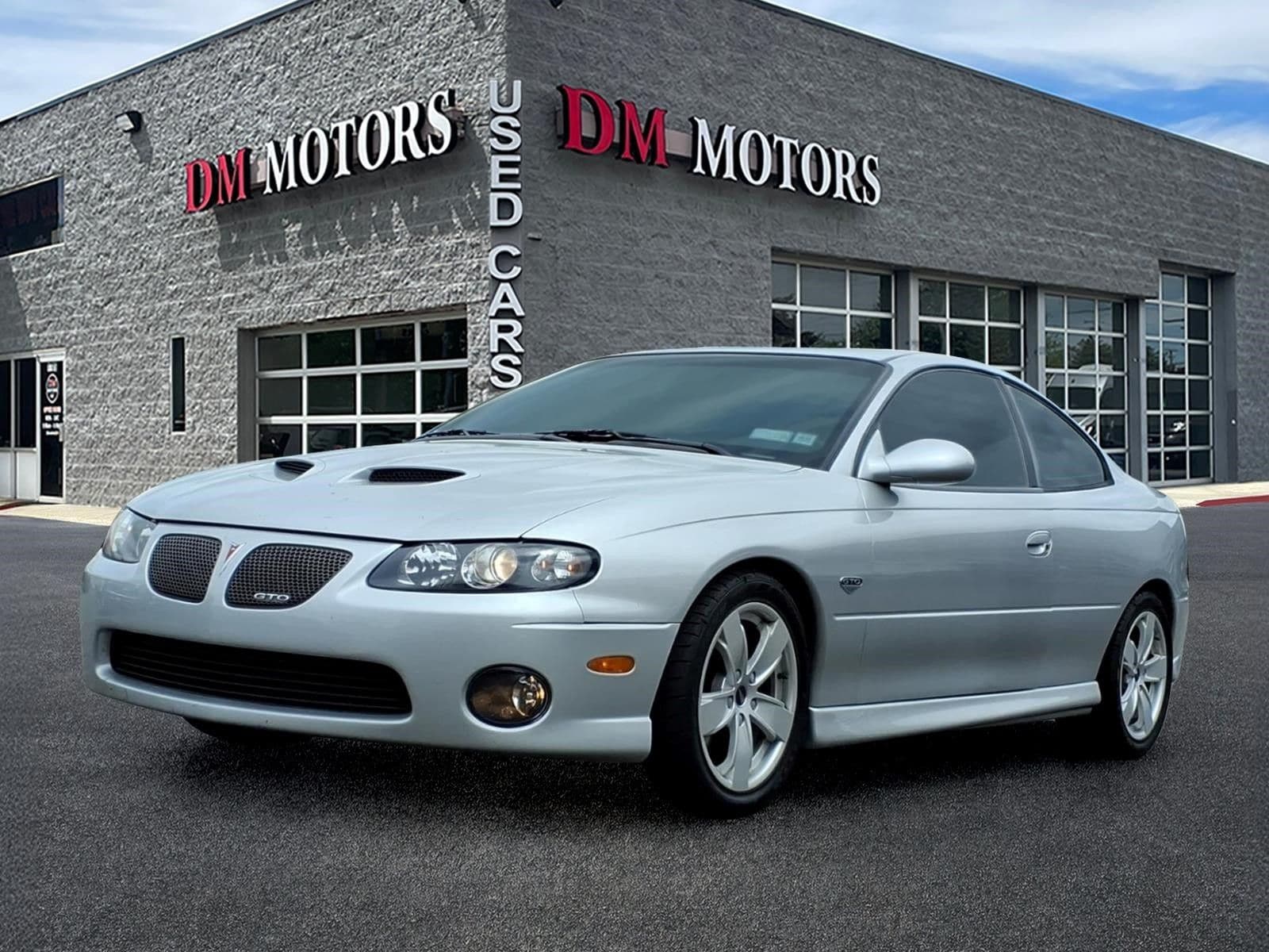 2005 Pontiac GTO -'s photo