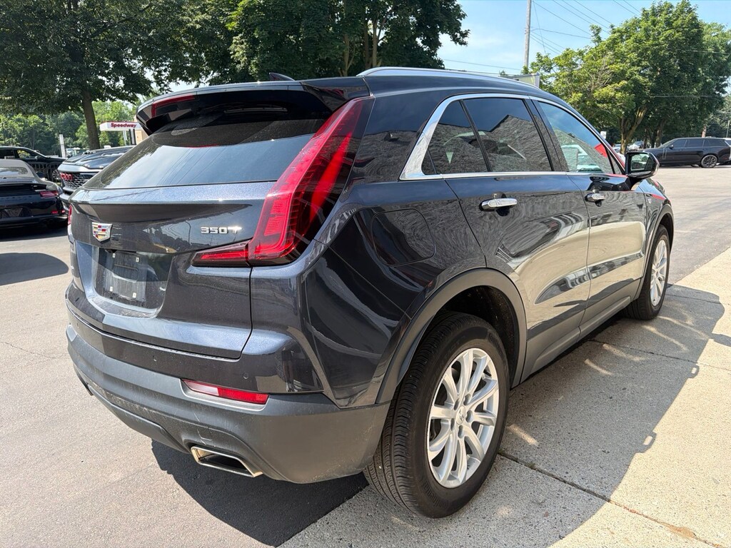 Used 2022 Cadillac XT4 Luxury SUV