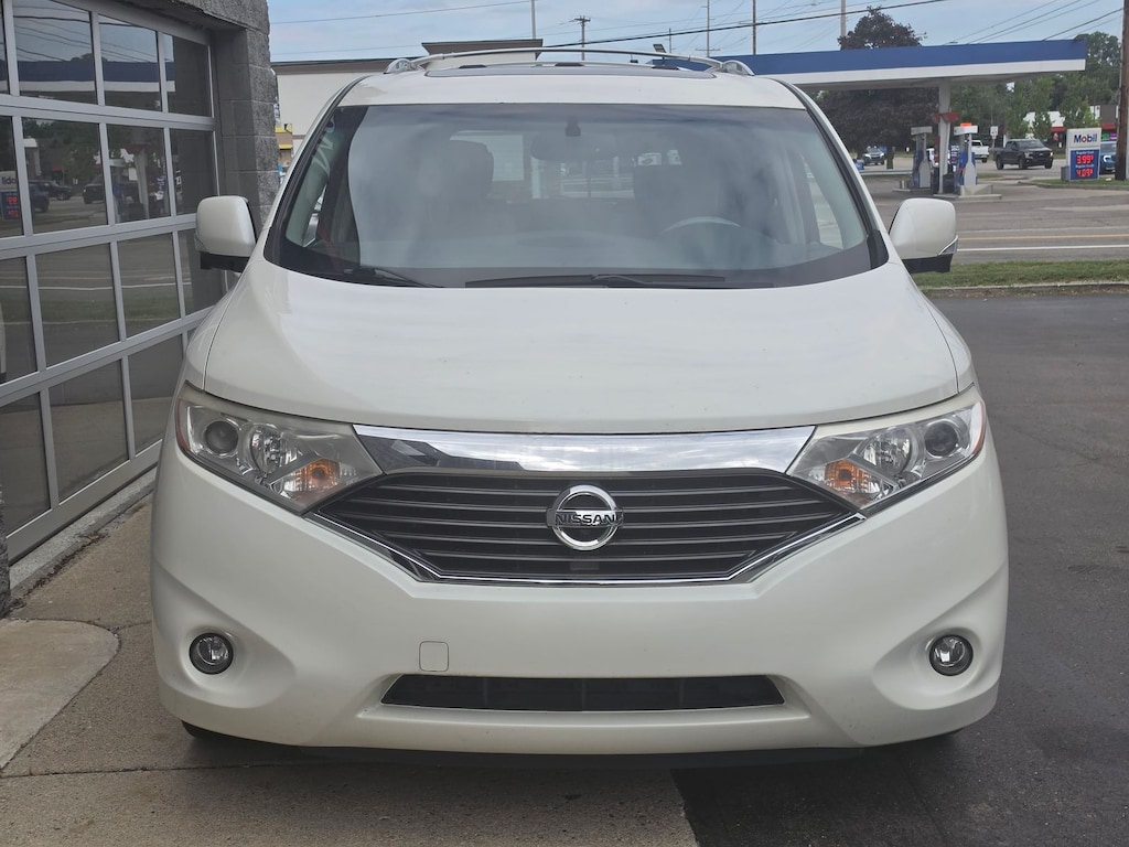Used 2014 Nissan Quest 3.5 LE Minivan/Van