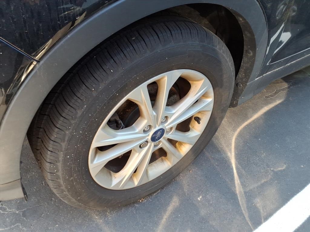 Used 2017 Ford Escape SE SUV