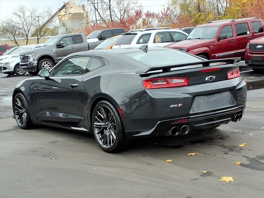 2017 Chevrolet Camaro ZL1 photo 2