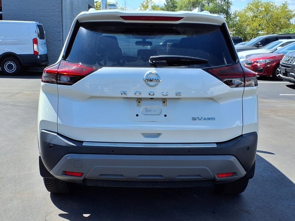 2021 Nissan Rogue SV photo 3