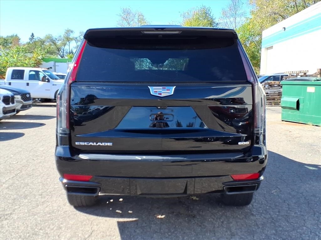 2022 Cadillac Escalade Sport photo 4