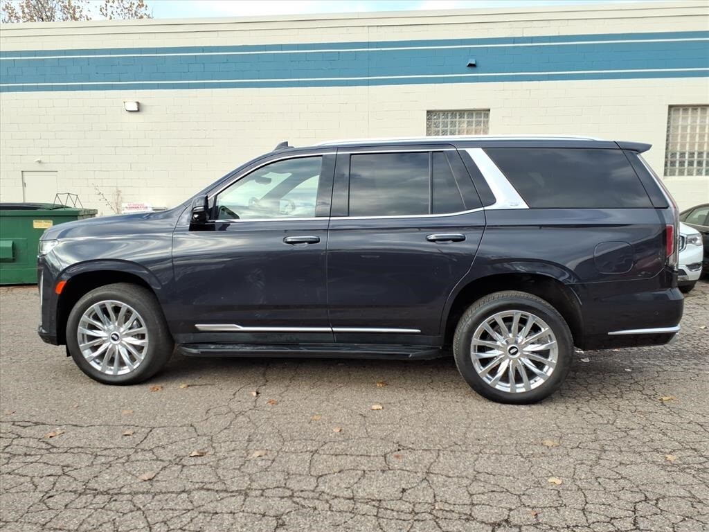 2023 Cadillac Escalade Premium Luxury photo 2