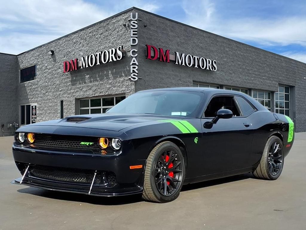 2016 Dodge Challenger SRT's photo