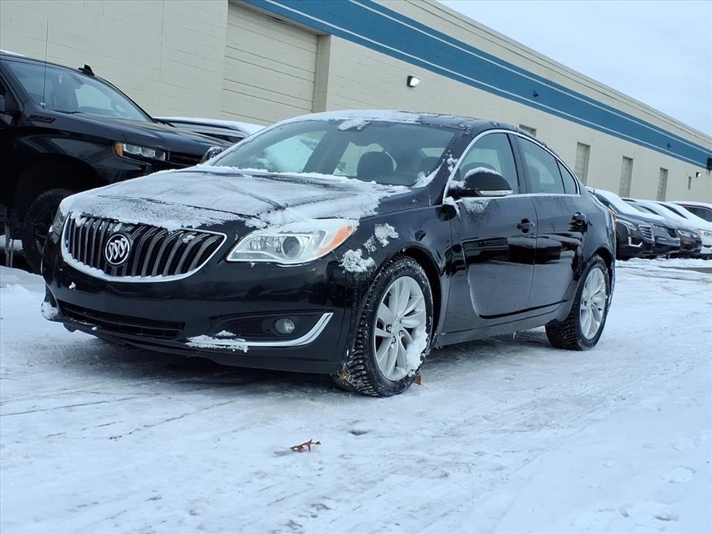 2016 Buick Regal Premium 2's photo