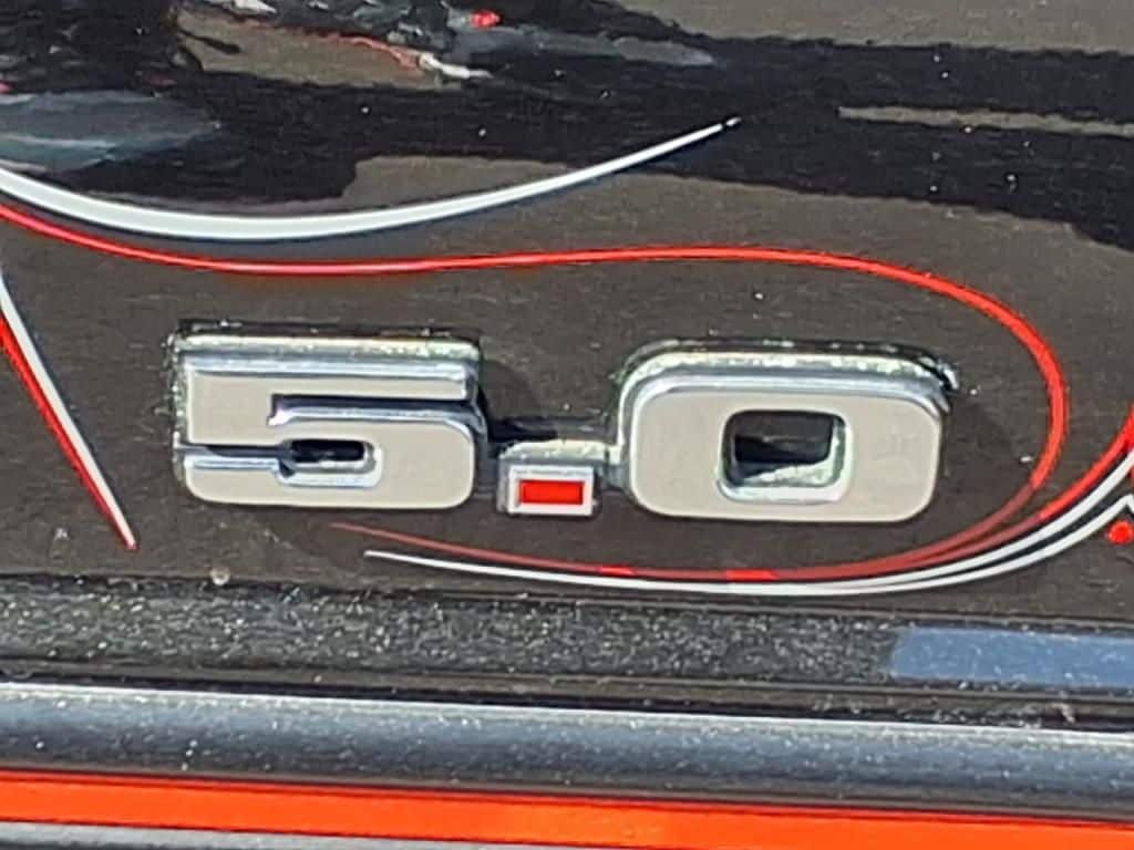 1988 Ford Mustang - Photo 10