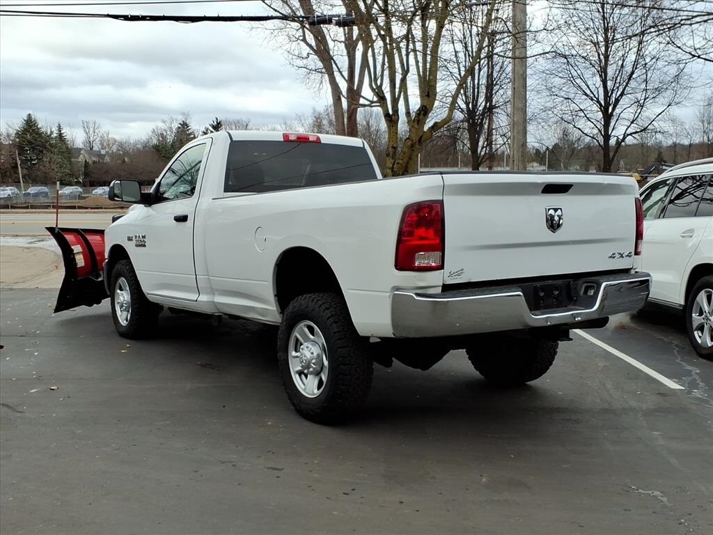 2016 Ram 3500 Tradesman photo 2