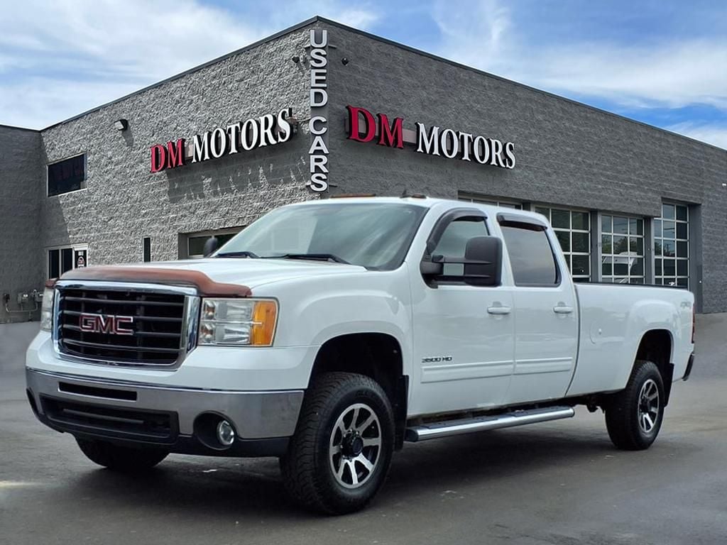 2010 GMC Sierra 4WD Crew Cab 8ft SLT SRW's photo
