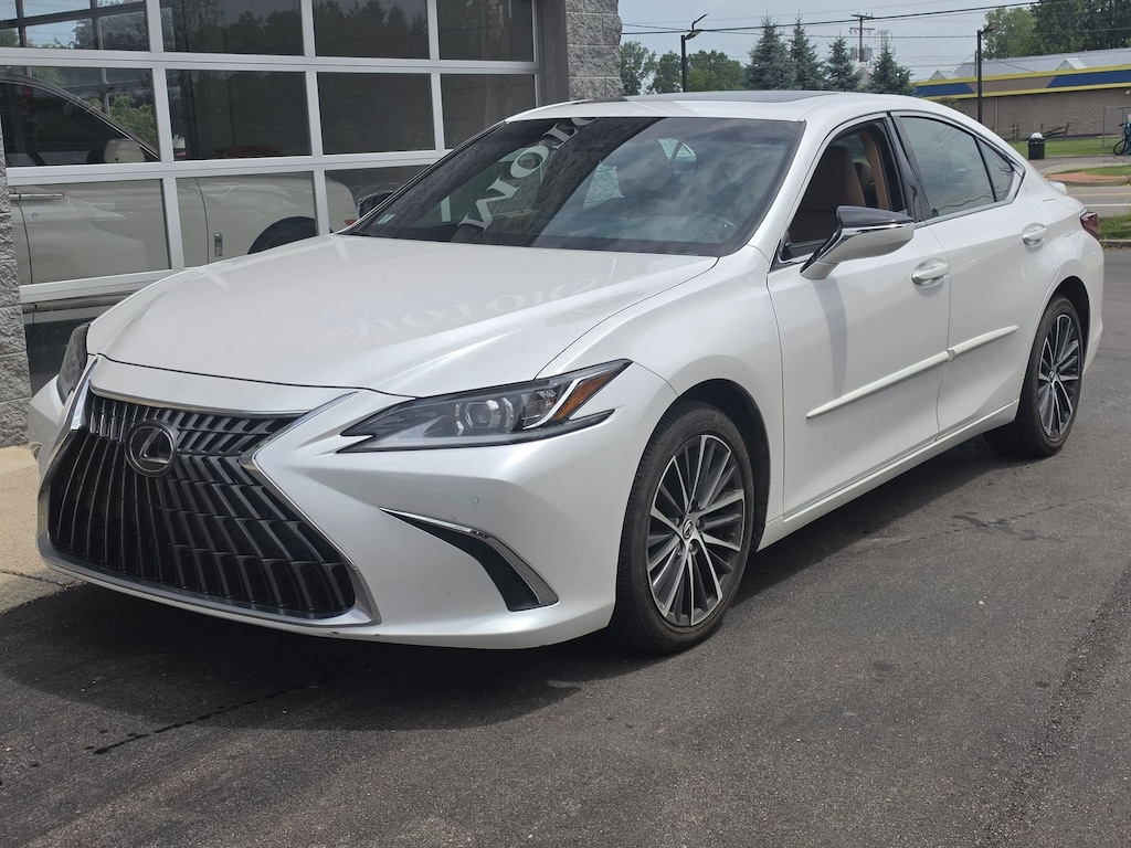 Used 2022 Lexus ES 250 Sedan