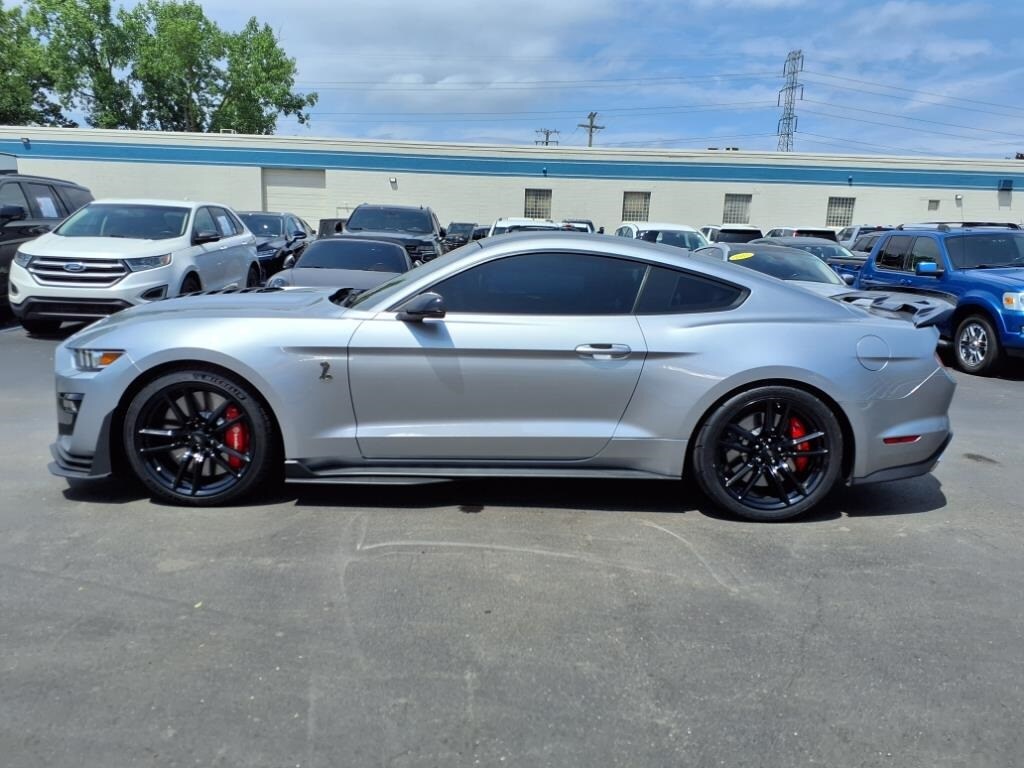 2020 Ford Mustang Shelby GT500 photo 2