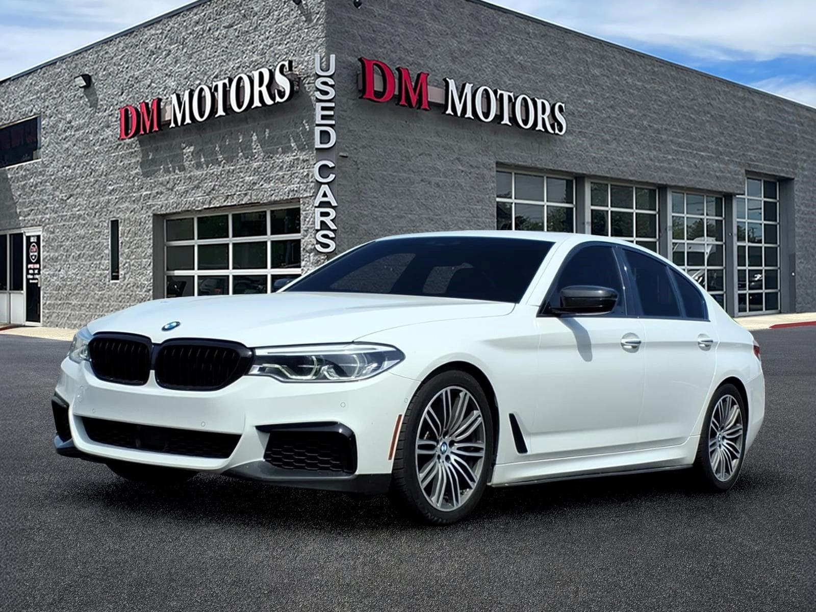 2018 BMW 5 Series M550i xDrive Sedan's photo
