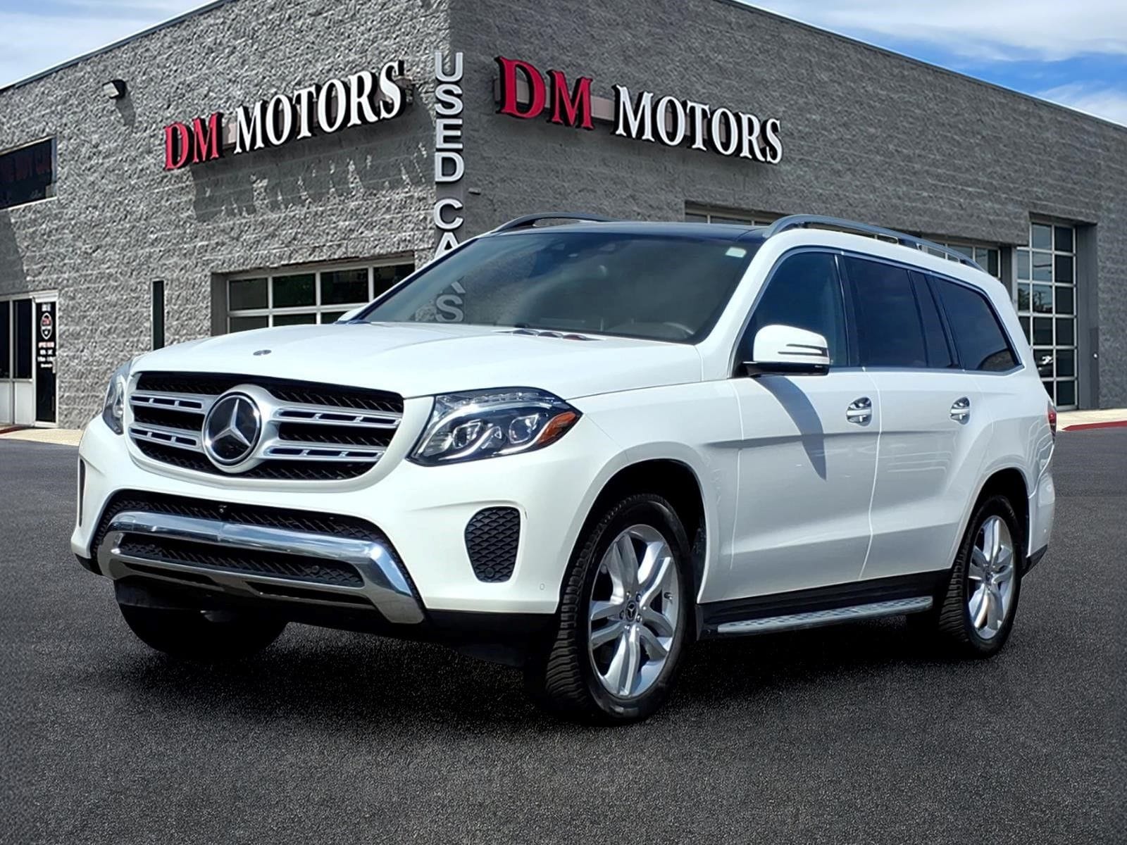 2017 Mercedes-Benz GLS GLS450's photo