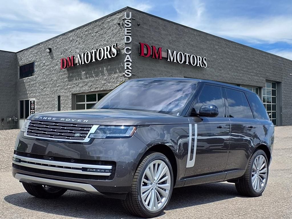 2023 Land Rover Range Rover First Edition's photo