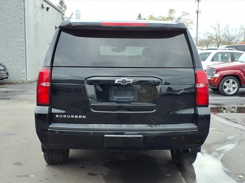 Used 2018 Chevrolet Suburban LT SUV
