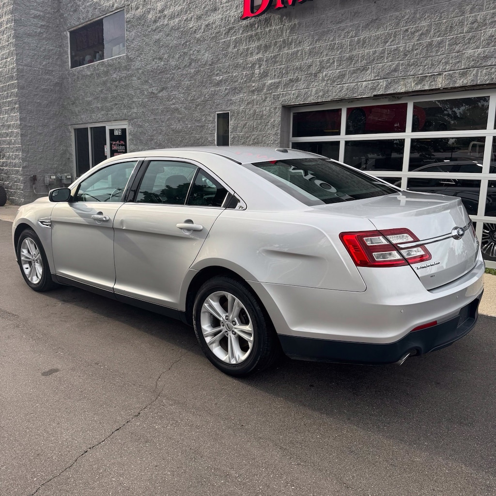 Used 2015 Ford Taurus SEL Sedan