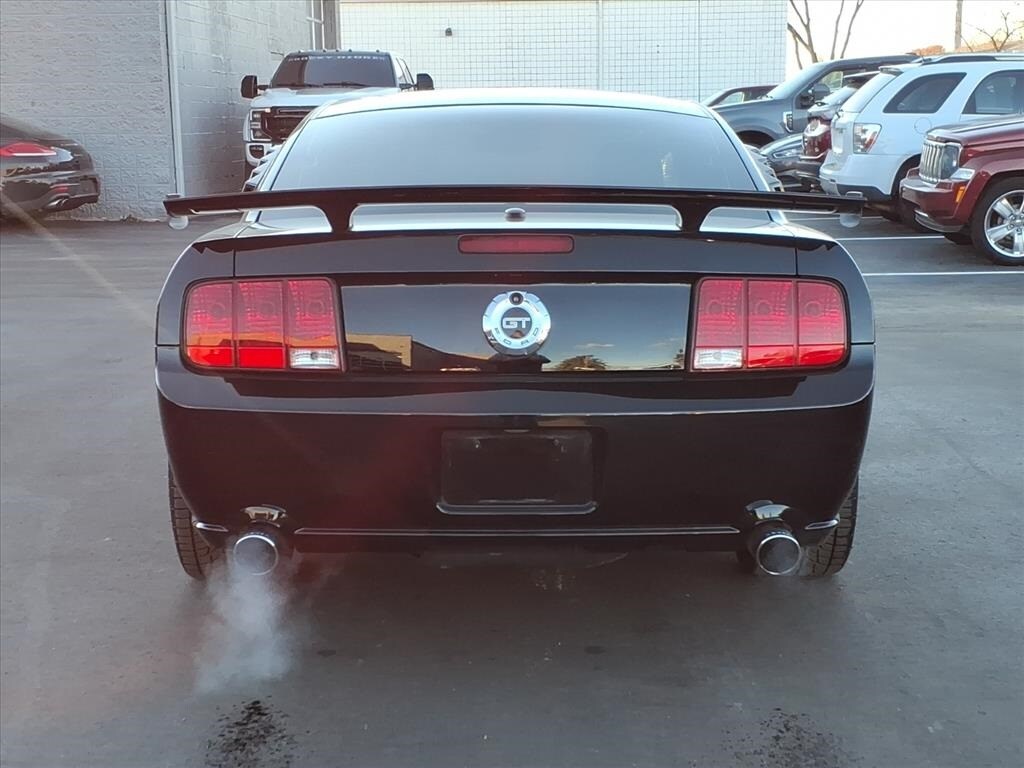 2008 Ford Mustang GT Premium photo 2
