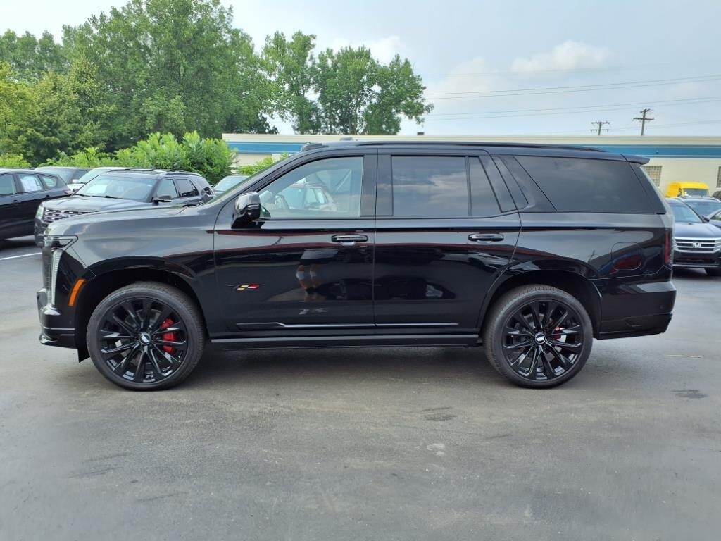 2025 Cadillac Escalade V-Series photo 2