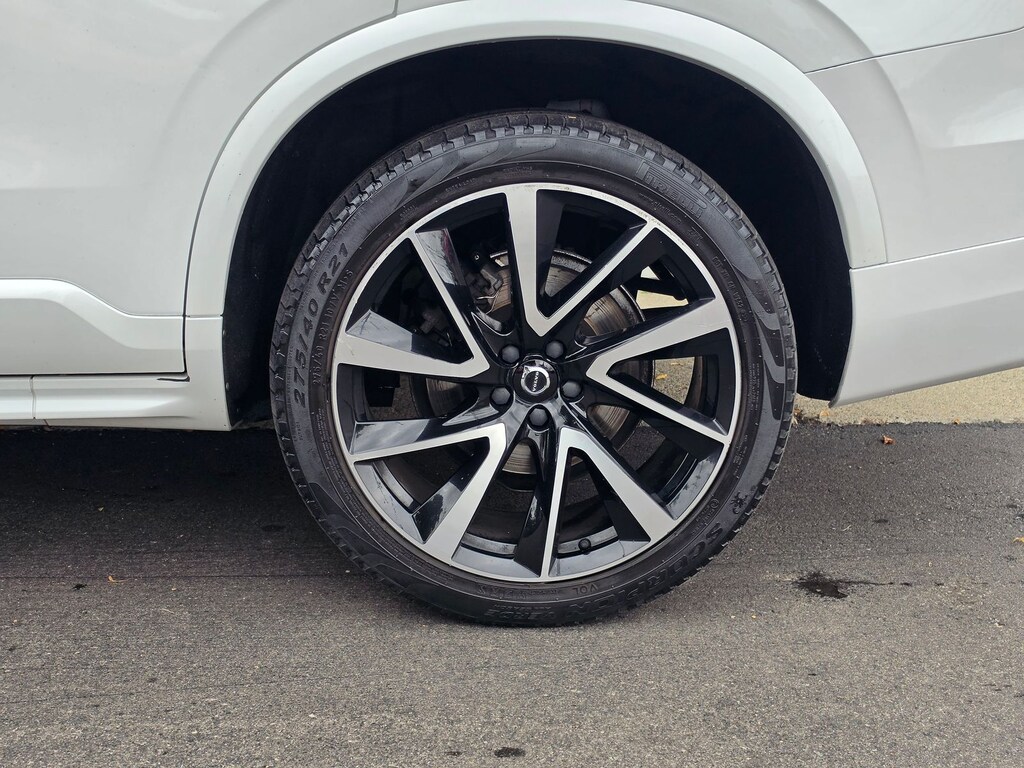 Used 2020 Volvo XC90 T6 Momentum SUV