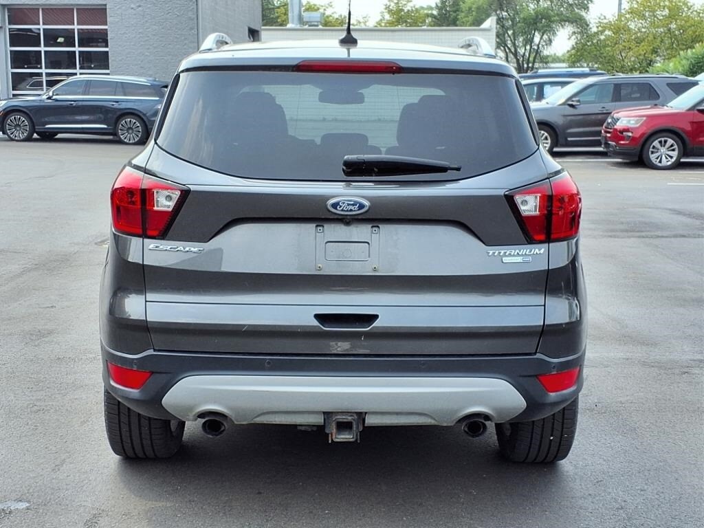2019 Ford Escape Titanium photo 4